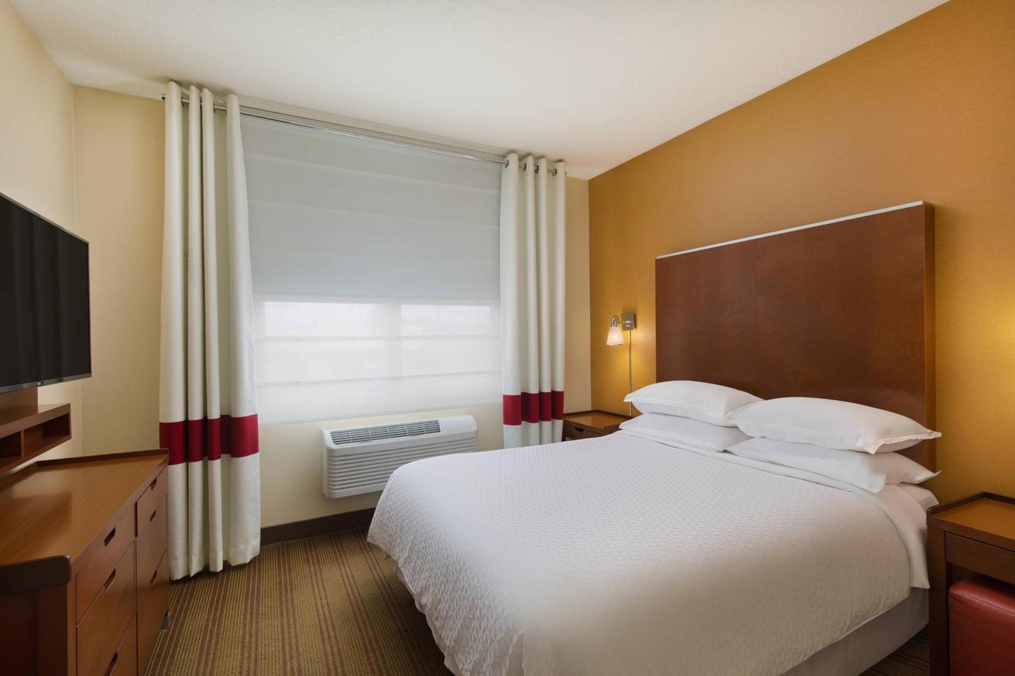 Four Points By Sheraton Portland East Fairview Экстерьер фото